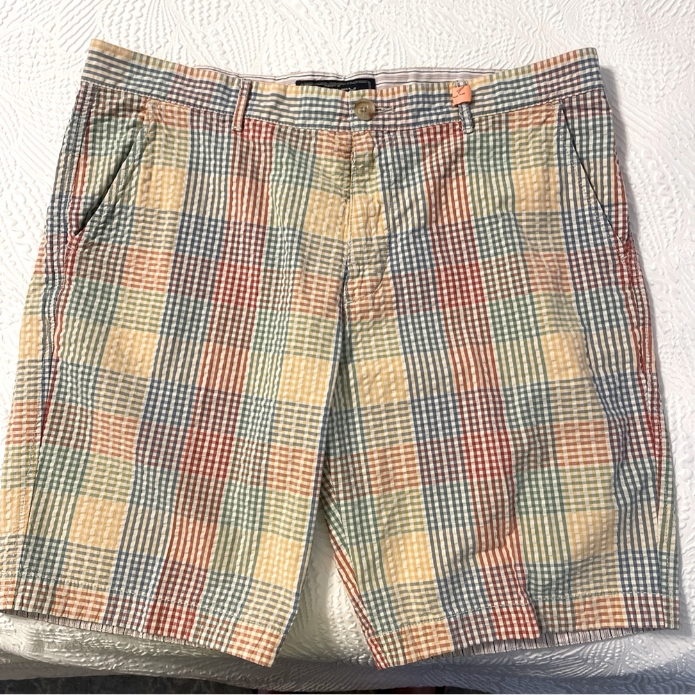 HALSEY 44 MENS SHORTS SEERSUCKER PLAID SZ 38 EX COND